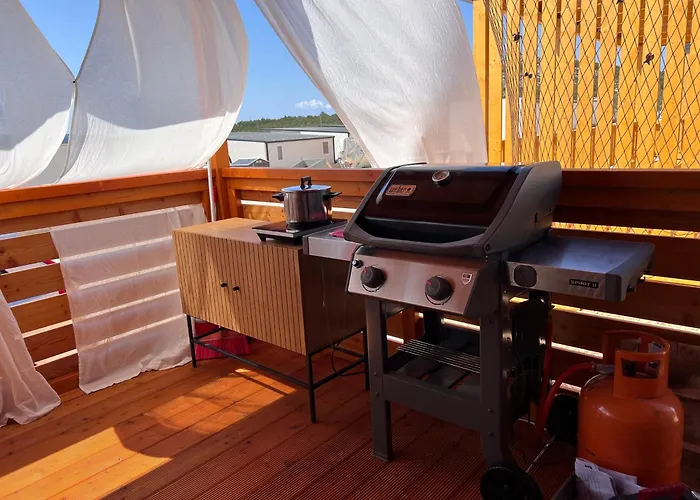 Green Turtle - Lovely, Brand New Holiday Home Near The Sea