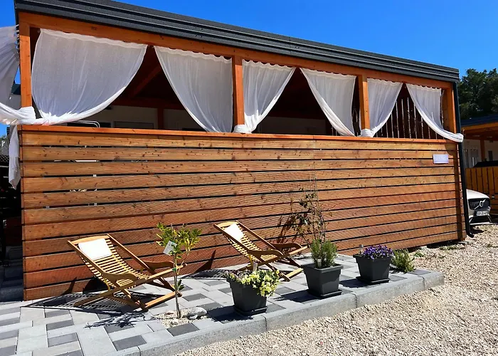 Green Turtle - Lovely, Brand New Holiday Home Near The Sea